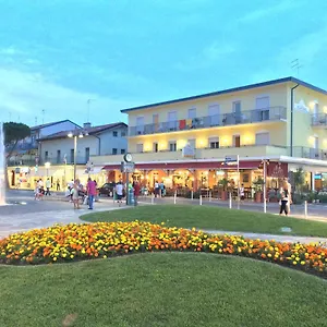 hotel-stella-doro-lido-di-jesolo.hotelinveneto.com/