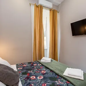 2* Guest house Empire